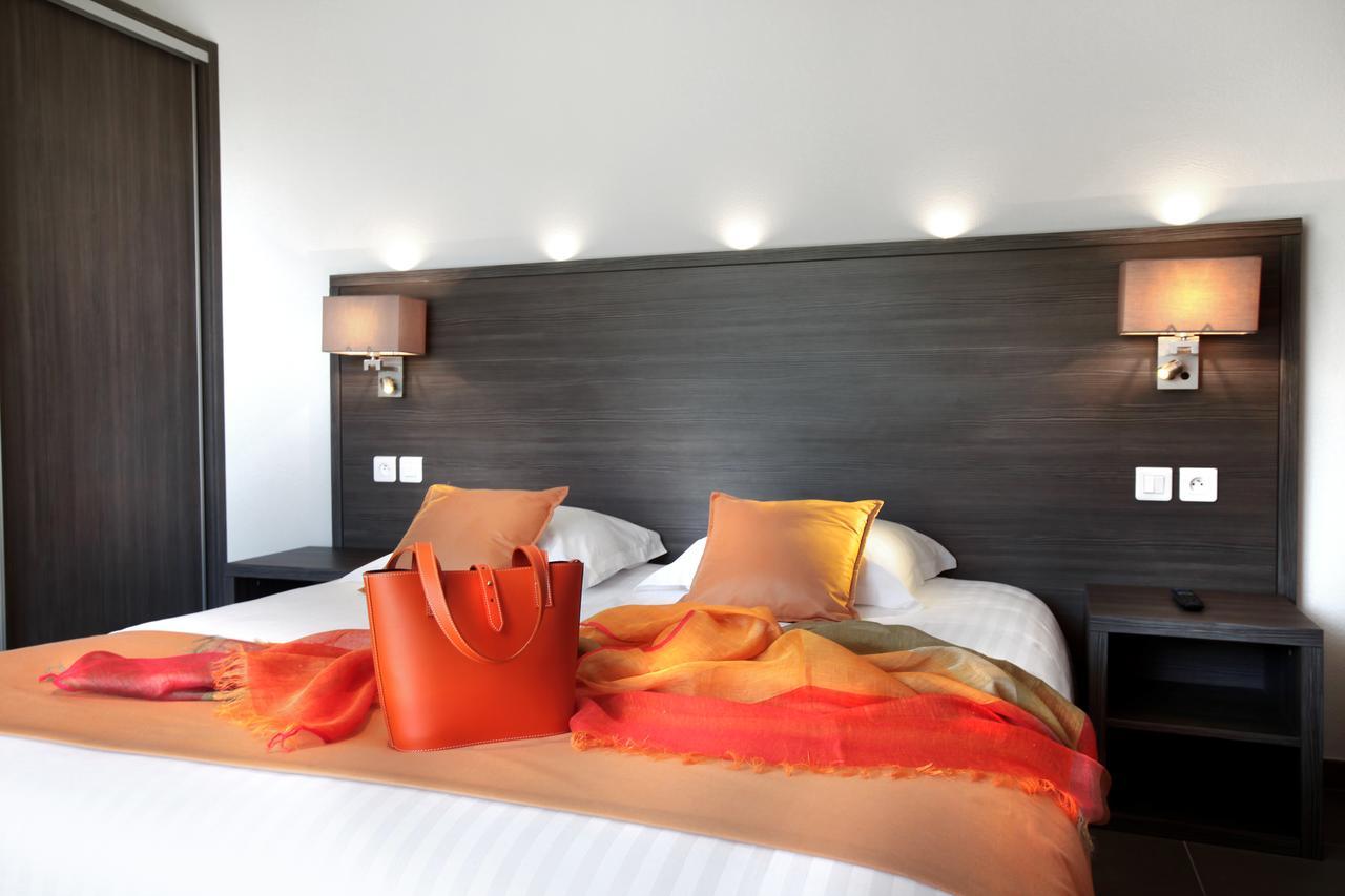 Seventeen Hotel Valbonne Ngoại thất bức ảnh
