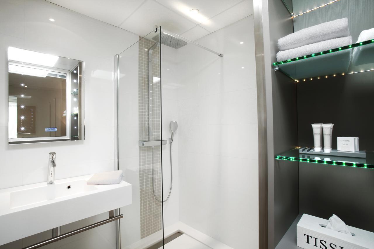 Seventeen Hotel Valbonne Ngoại thất bức ảnh