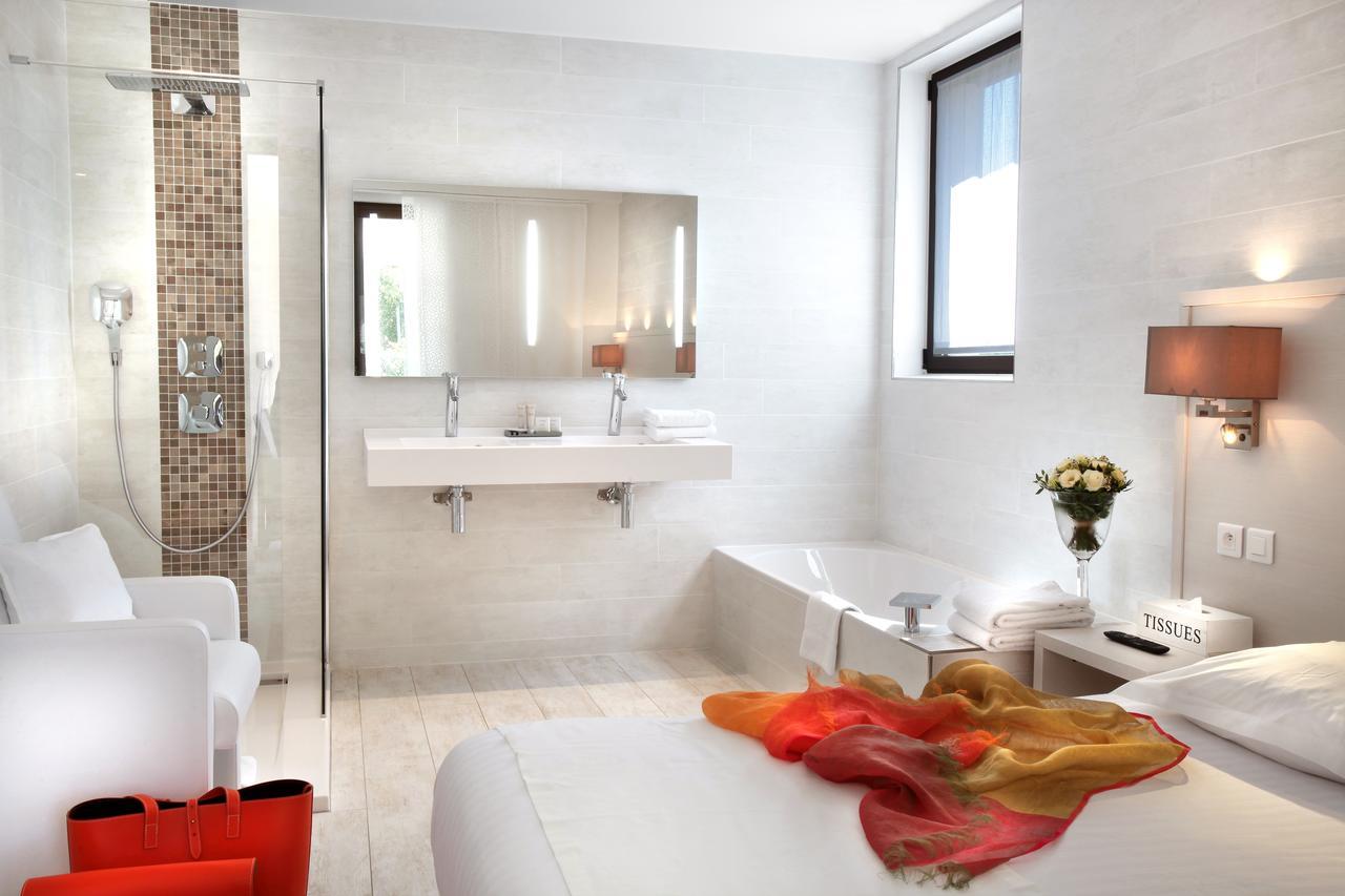 Seventeen Hotel Valbonne Ngoại thất bức ảnh