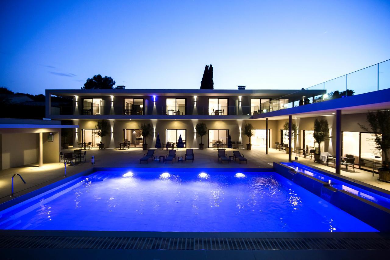 Seventeen Hotel Valbonne Ngoại thất bức ảnh