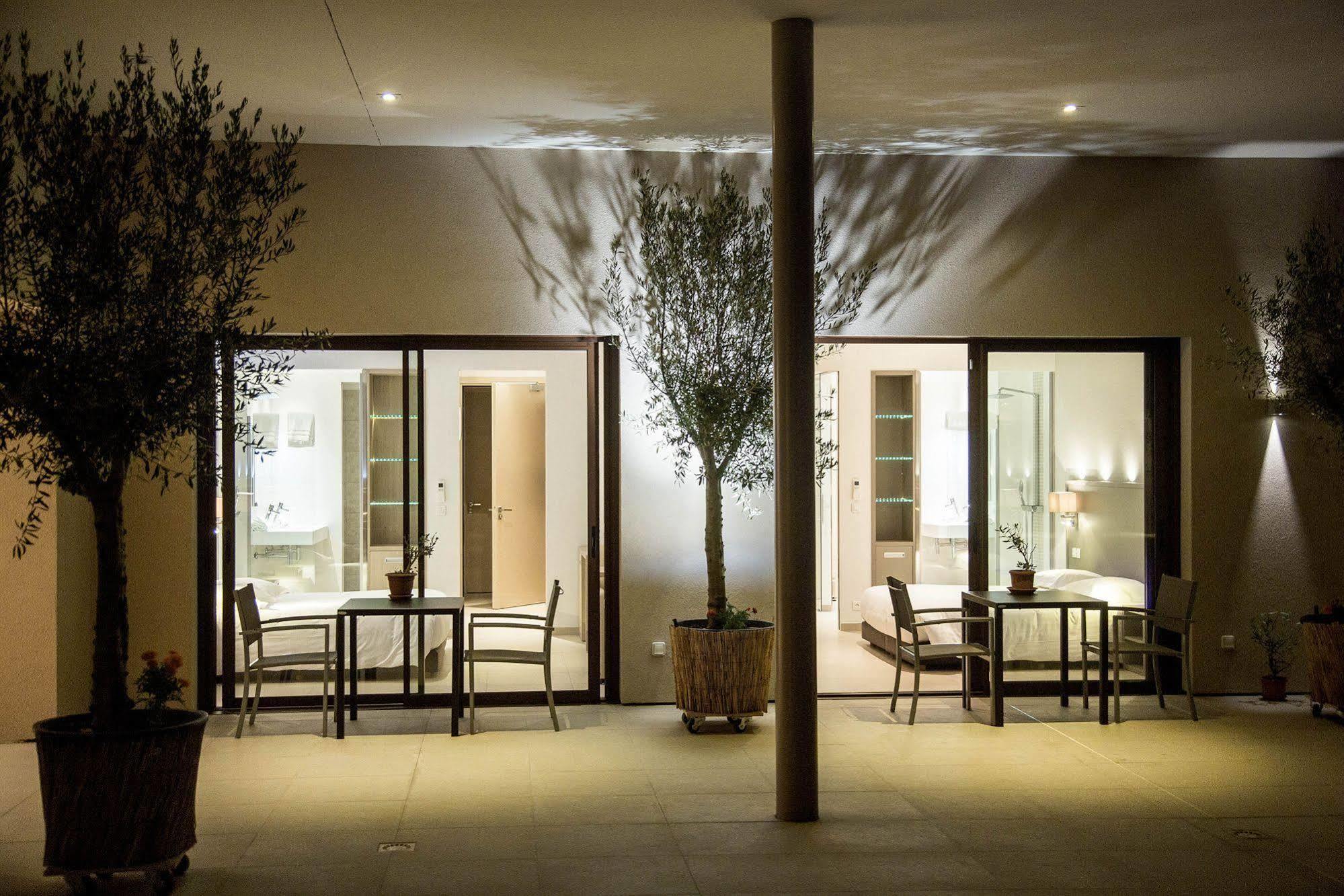 Seventeen Hotel Valbonne Ngoại thất bức ảnh