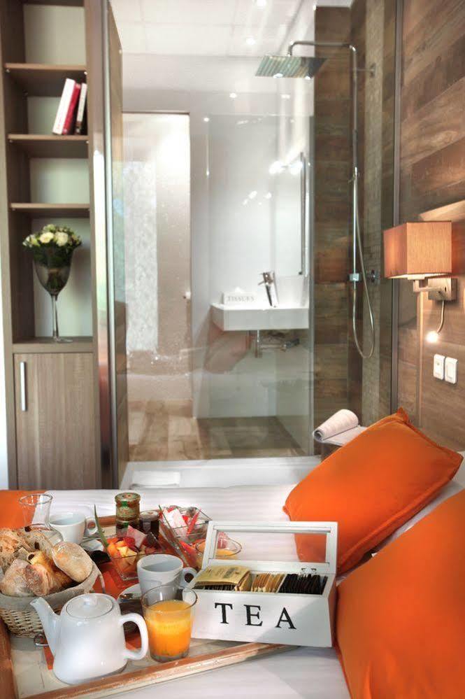 Seventeen Hotel Valbonne Ngoại thất bức ảnh