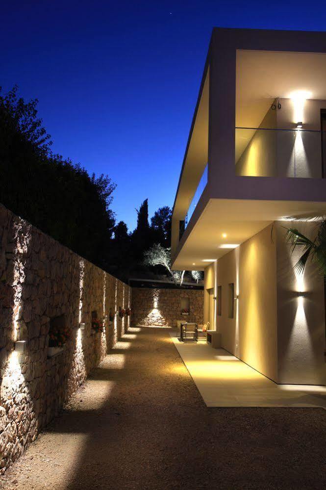 Seventeen Hotel Valbonne Ngoại thất bức ảnh